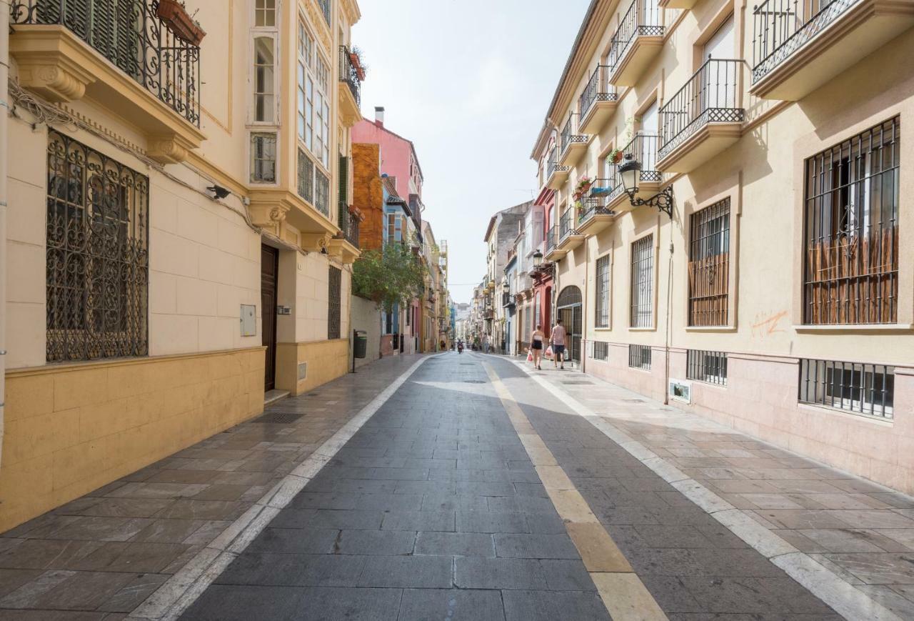 Homely Malaga Plaza Montano Málaga Exterior foto