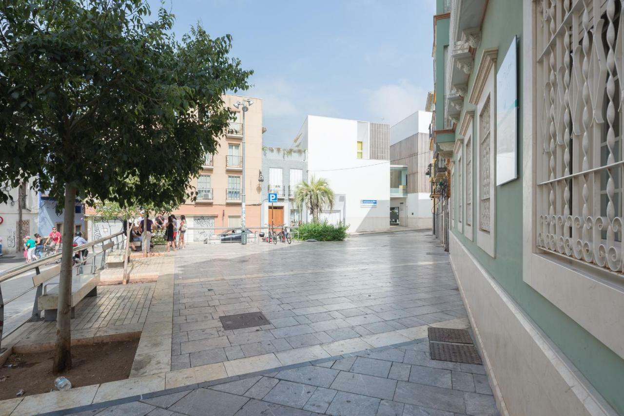 Homely Malaga Plaza Montano Málaga Exterior foto